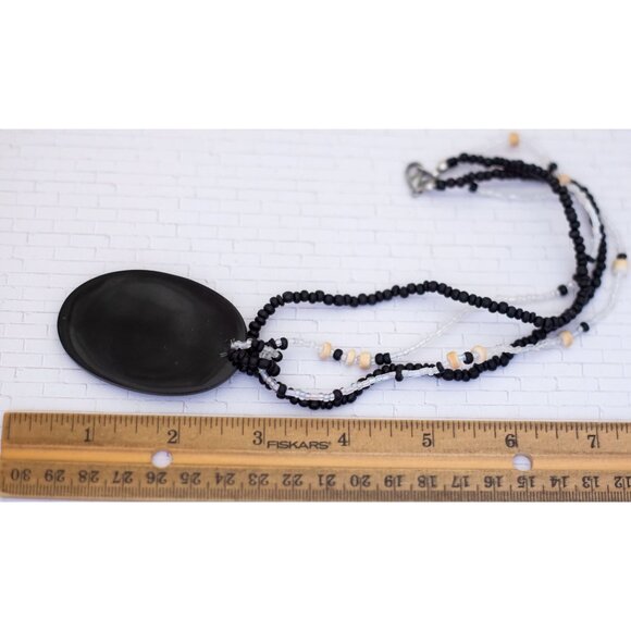 18 inch, Vintage Mother of Pearl Pendant Black Beads Necklace - V29 - Picture 3 of 3